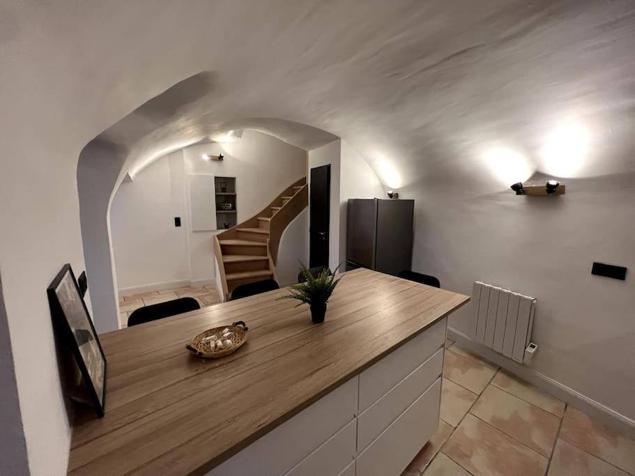 Maison De Ville Châteauneuf-du-Rhône Eksteriør billede